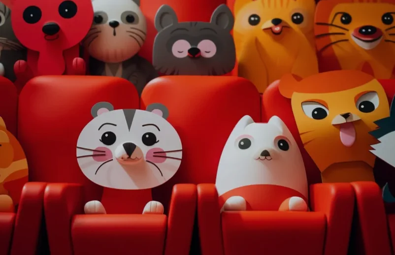 Des personnages animés installés dans une salle de cinéma, visuel mk2 Bout’chou